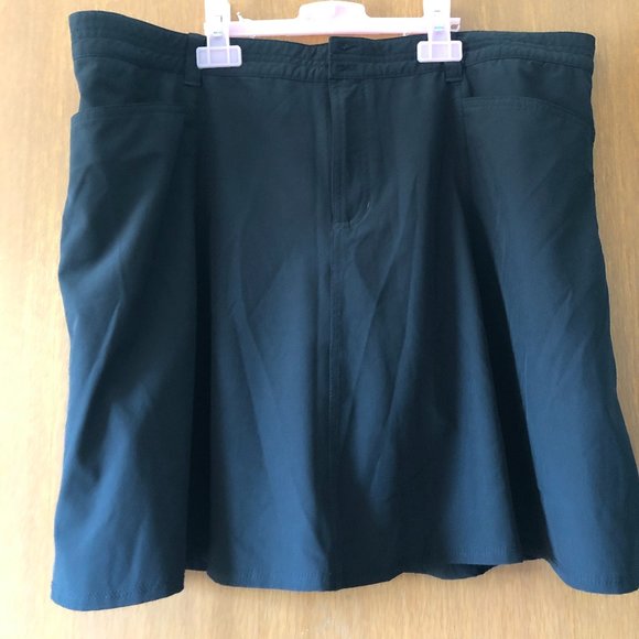 Black Eddie Bauer skort - Picture 1 of 3